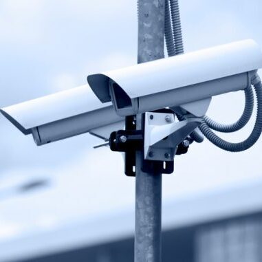 آی-تک-شرکت-دانش-بنیان-آی-تک-دوربین-مداربسته-CCTV یک دستگاه الکترونیکی